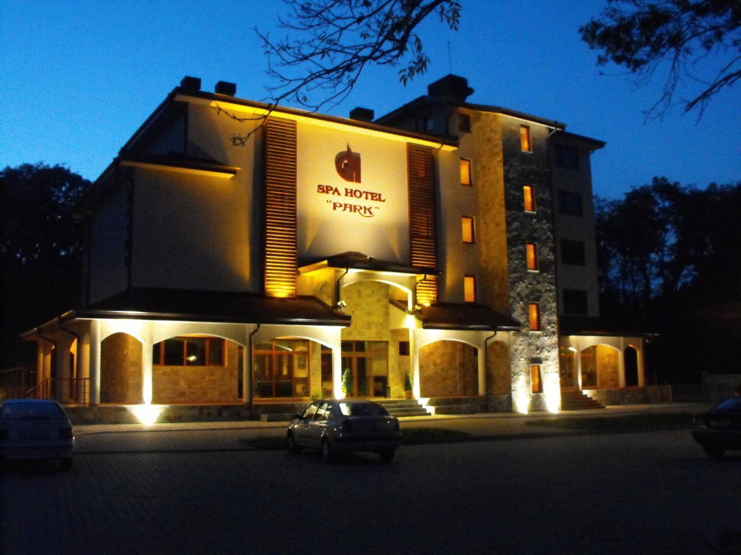 Hotel Park Karnobat Ngoại thất bức ảnh